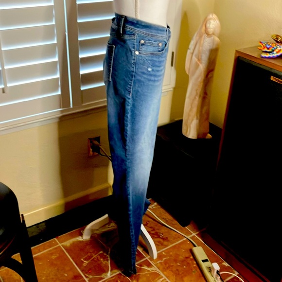 💙👖TORRID Blue Stretch Luxe Slim Boot Jeans W/Cotton, Polyester, & Spandex Sz 18R - Picture 2 of 6
